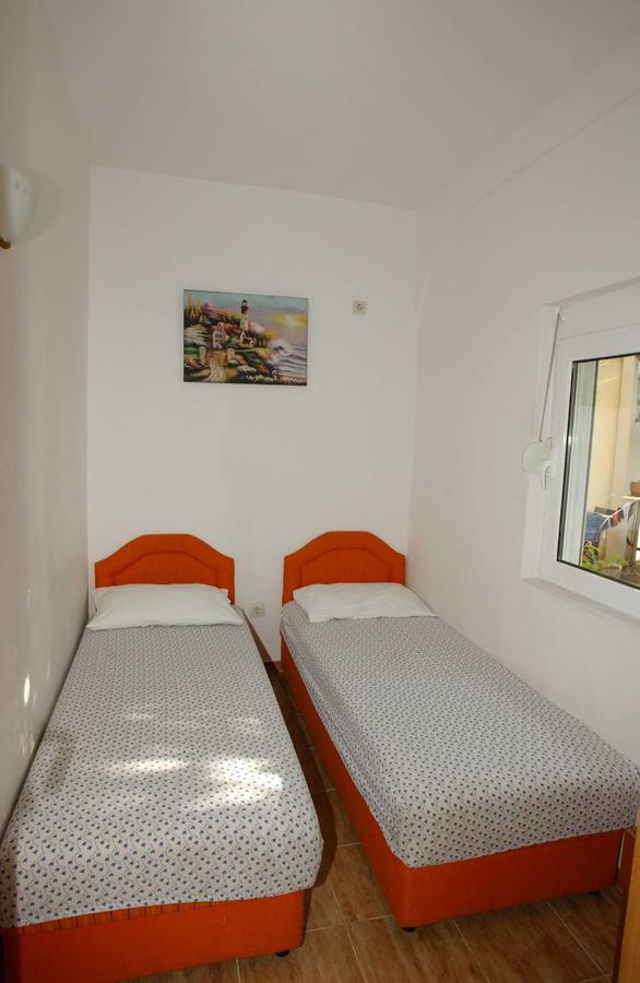 Mm Kovacevic Apartments Petrovac Exterior photo